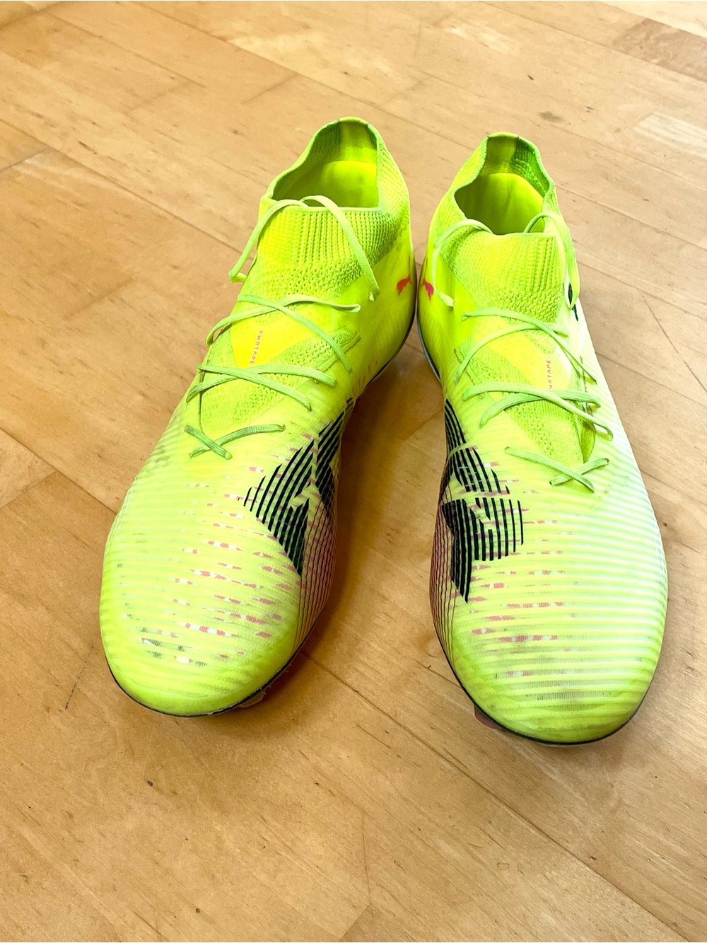 FUTURE 8 PRO Soccer Cleats Size 11.5
Men's Firm/Artificial Ground